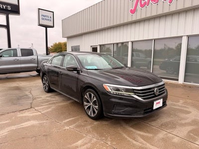 2021 Volkswagen Passat 2.0T SE