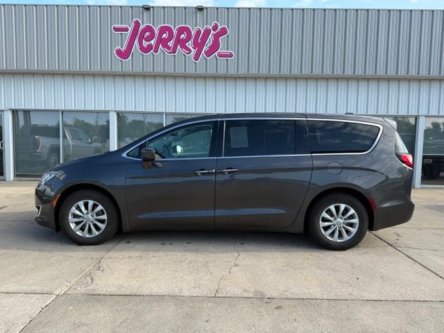 2018 Chrysler Pacifica Touring Plus