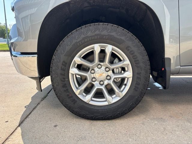 2026 Chevrolet Silverado 1500 LT LT1