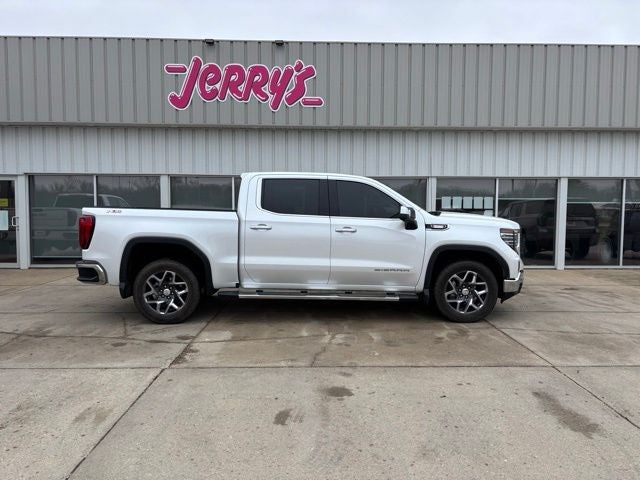2024 GMC Sierra 1500 SLT