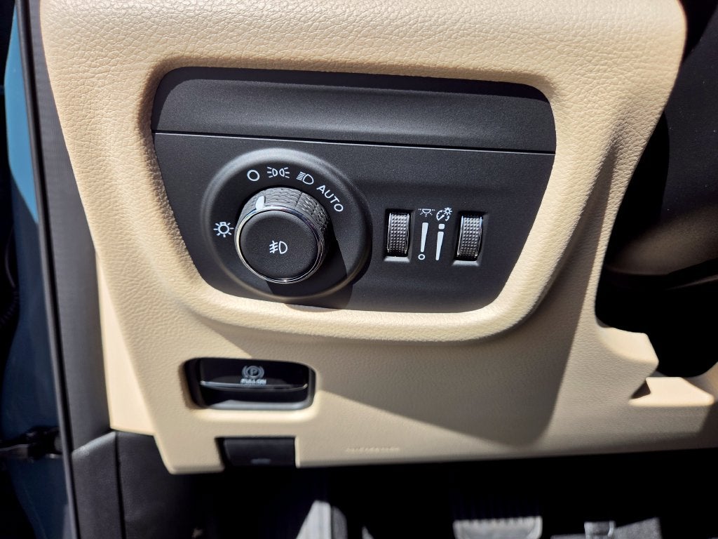 2027 Jeep Grand Cherokee Limited