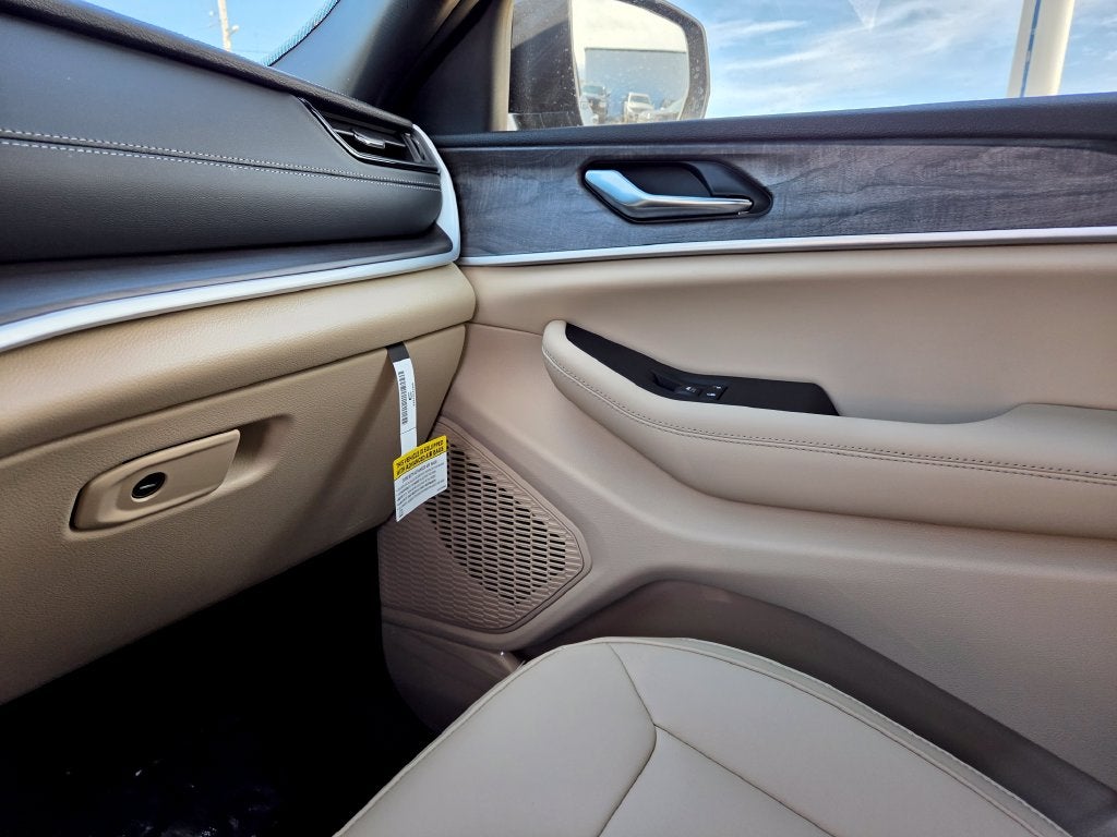 2027 Jeep Grand Cherokee Limited