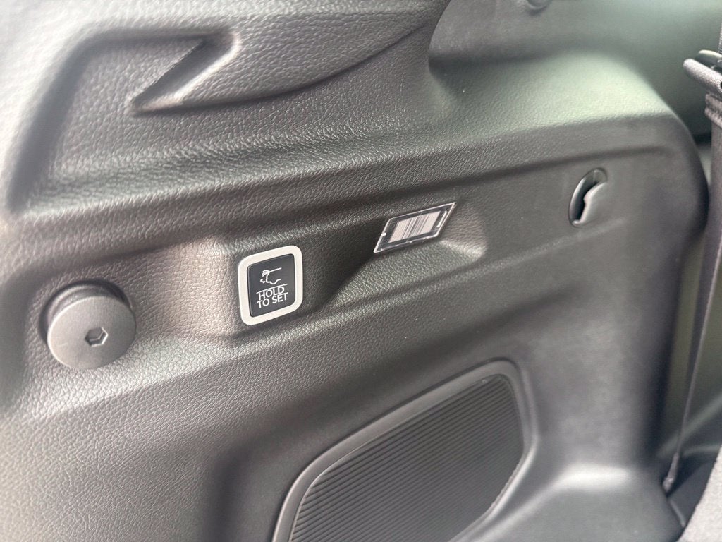 2027 Jeep Grand Cherokee L Limited