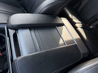 2025 Jeep Wagoneer L Base