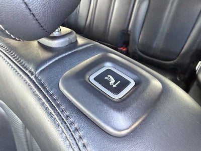 2025 Jeep Wagoneer L Base