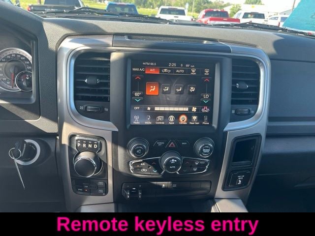 2017 RAM 1500 SLT