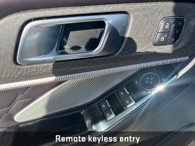 2025 Ford Explorer Platinum