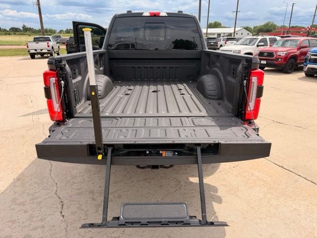 2025 Ford F-250SD Platinum 6 3/4 Ft Box