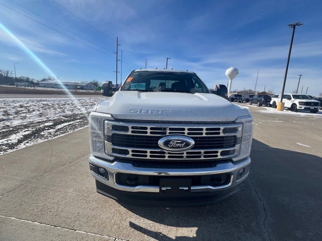 2025 Ford F-350SD XLT longbox
