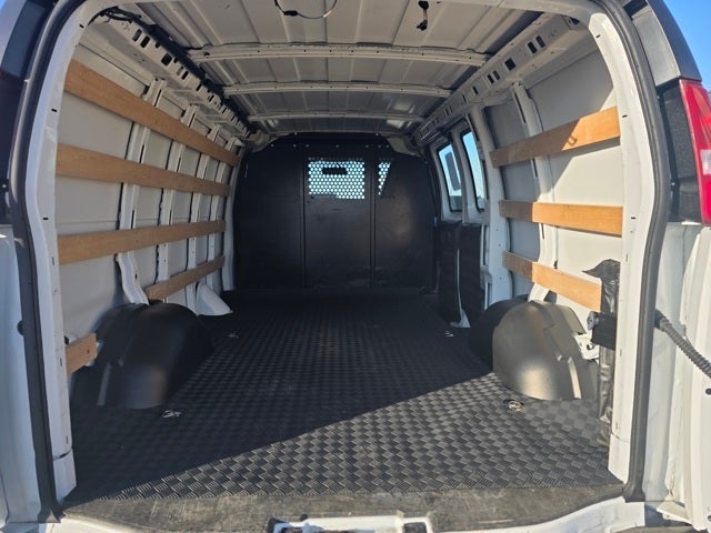 2024 Chevrolet Express 2500 Work Van Cargo