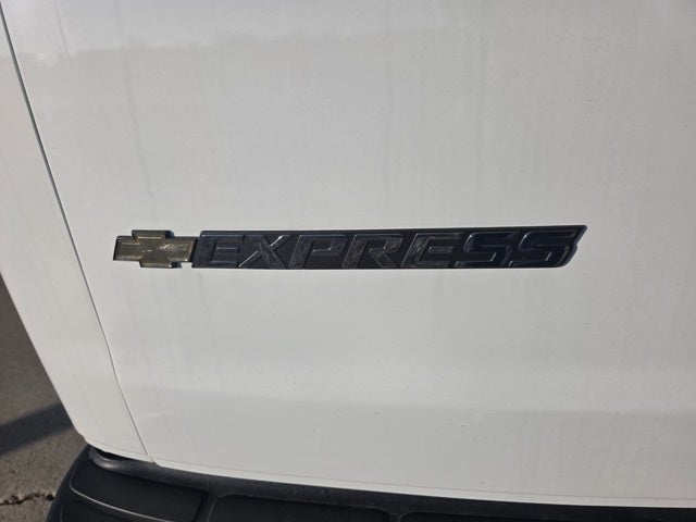 2024 Chevrolet Express 2500 Work Van Cargo