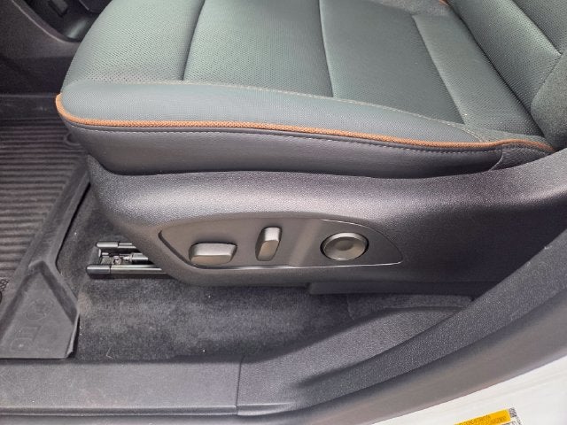 2024 GMC Acadia AT4