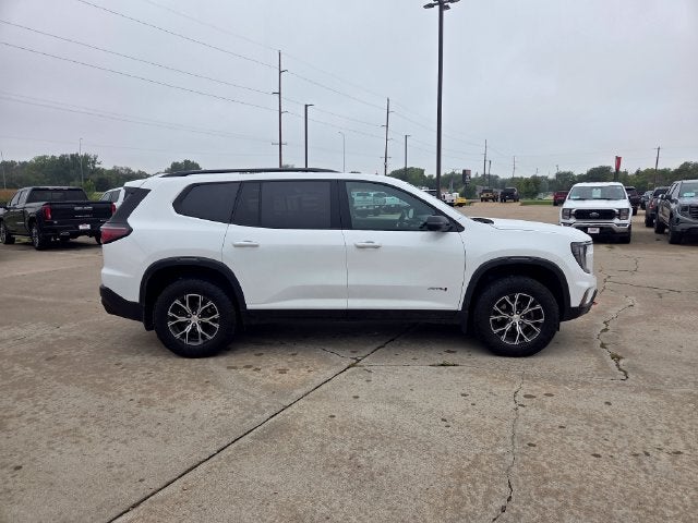 2024 GMC Acadia AT4
