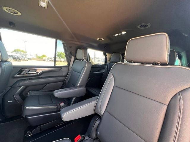 2025 GMC Yukon Elevation