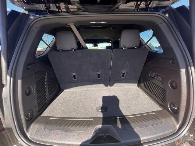 2025 GMC Yukon Elevation