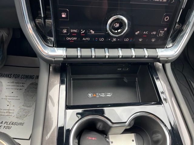 2025 GMC Yukon XL Elevation