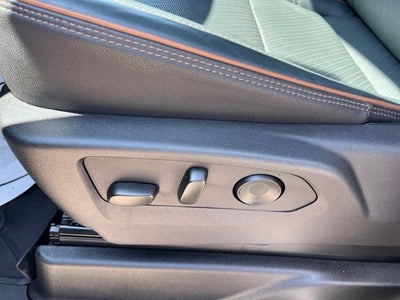 2025 GMC Yukon XL AT4