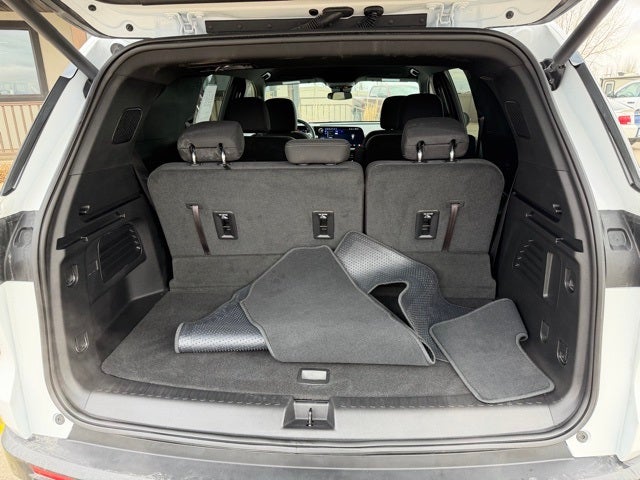 2025 Chevrolet Traverse LT 2LT