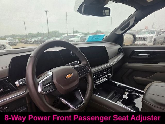 2025 Chevrolet Suburban LT