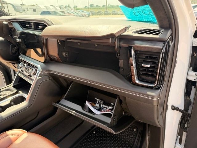 2025 GMC Sierra 3500HD Denali Ultimate