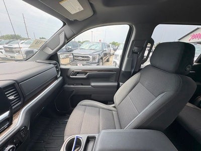 2025 GMC Sierra 1500 SLE