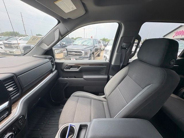 2025 GMC Sierra 1500 SLE