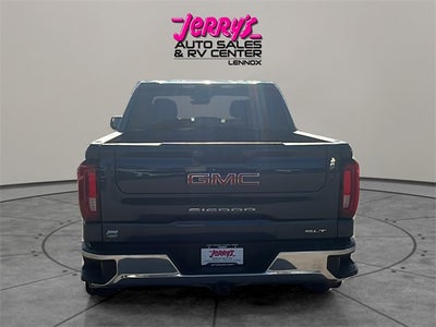 2022 GMC Sierra 1500 SLT Short Box