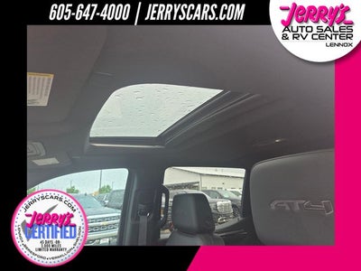 2023 GMC Sierra 1500 AT4 Short Box Tech Package
