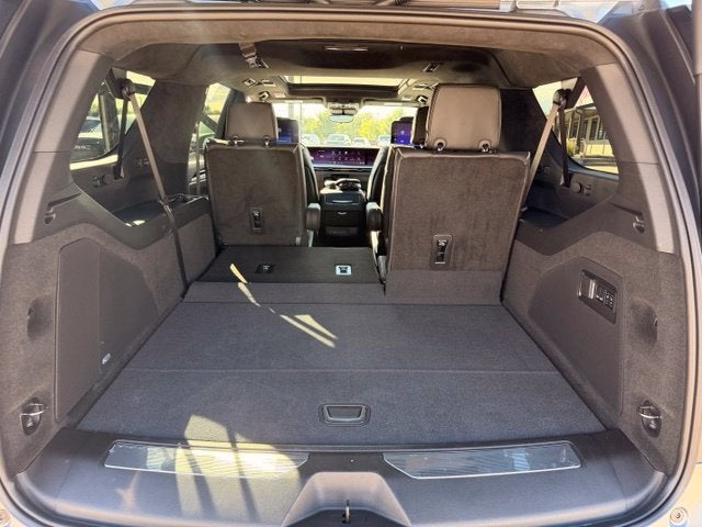 2026 Cadillac Escalade ESV Platinum Edition