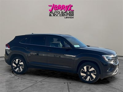 2024 Volkswagen Atlas Cross Sport 2.0T SE w/Technology