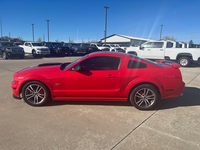 2005 Ford Mustang GT Premium
