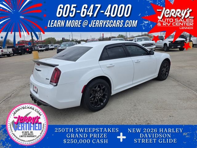 2023 Chrysler 300 Touring AWD