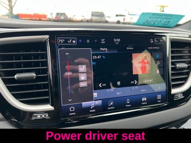 2025 Chrysler Pacifica Select