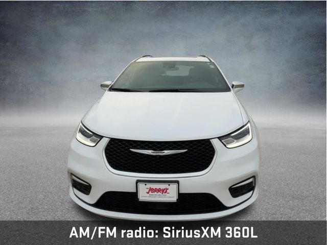 2024 Chrysler Pacifica Hybrid Pinnacle