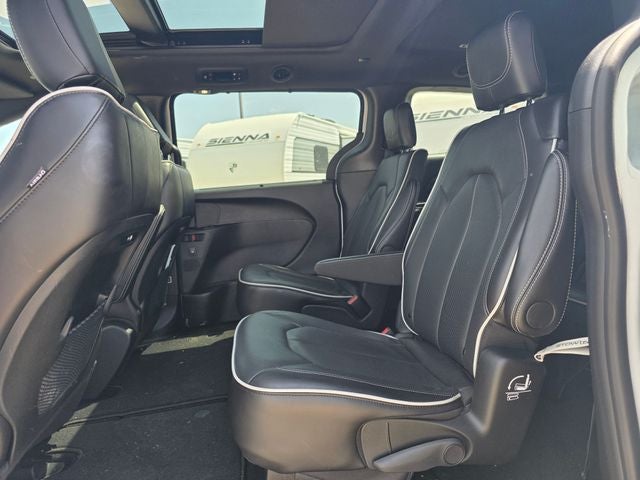 2026 Chrysler Pacifica Limited AWD