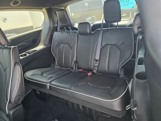 2026 Chrysler Pacifica Limited AWD