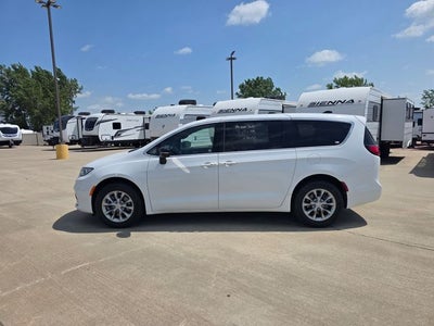 2026 Chrysler Pacifica Limited AWD