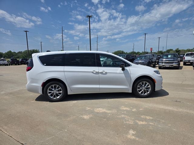 2026 Chrysler Pacifica Limited AWD
