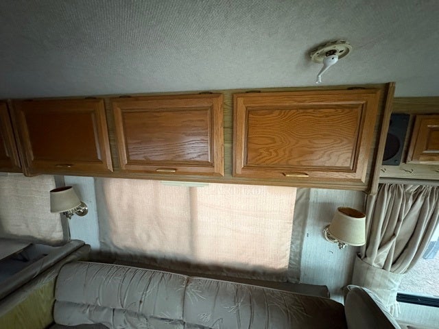 1991 Fleetwood Bounder 34S