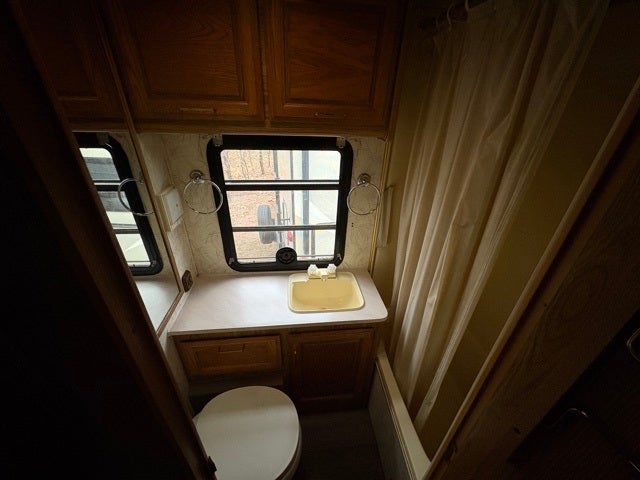 1991 Fleetwood Bounder 34S