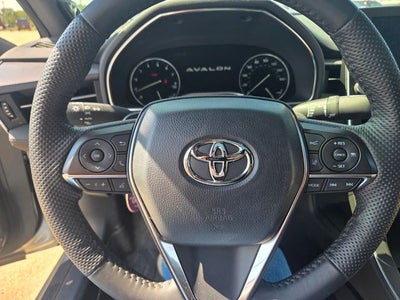 2022 Toyota Avalon Touring