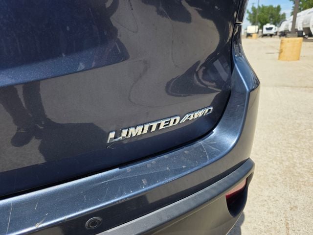 2016 Toyota Highlander Base