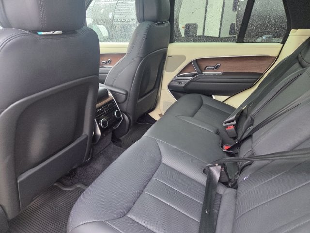 2023 Land Rover Range Rover SE