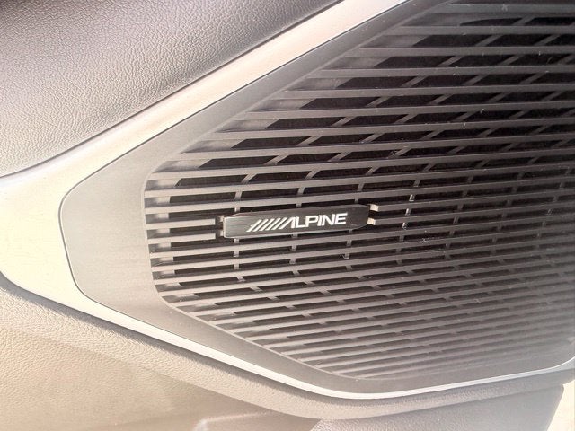 2025 Jeep Wagoneer Base