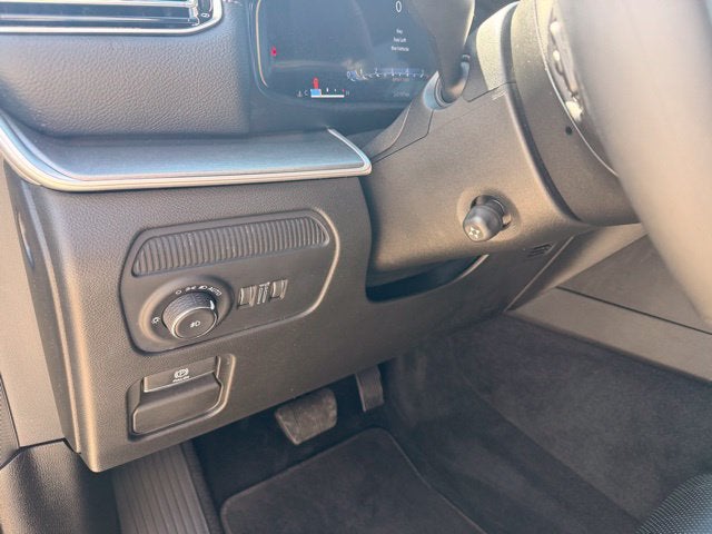 2025 Jeep Wagoneer Base