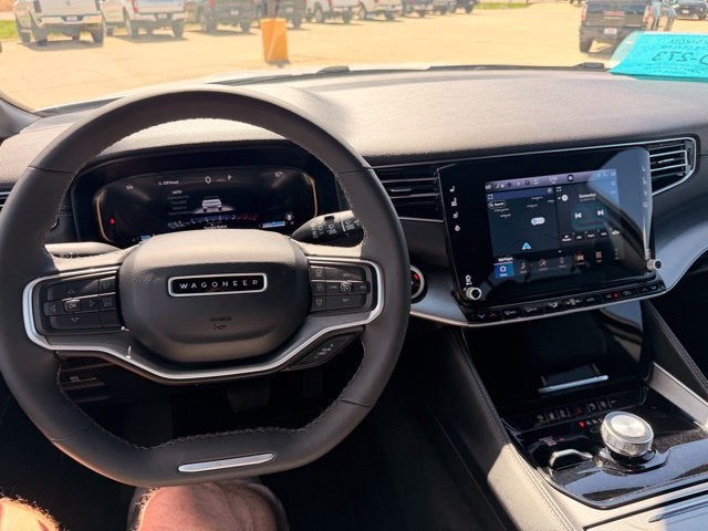 2025 Jeep Wagoneer Base