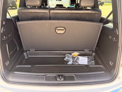 2025 Jeep Wagoneer Base