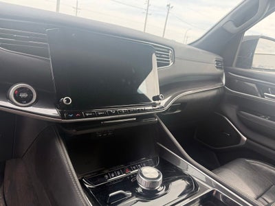 2024 Jeep Wagoneer Base