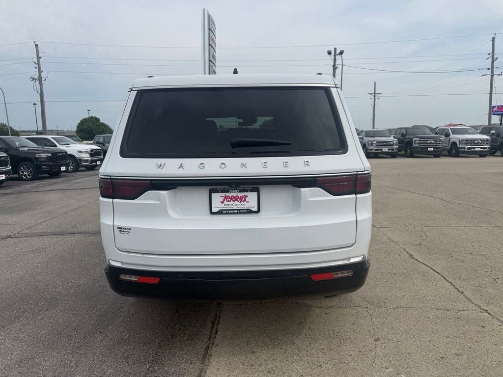 2024 Jeep Wagoneer Base