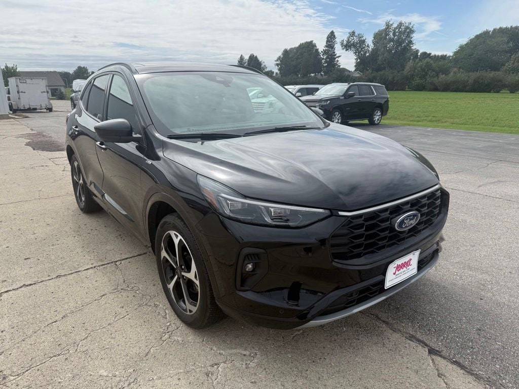 2024 Ford Escape ST-Line Elite